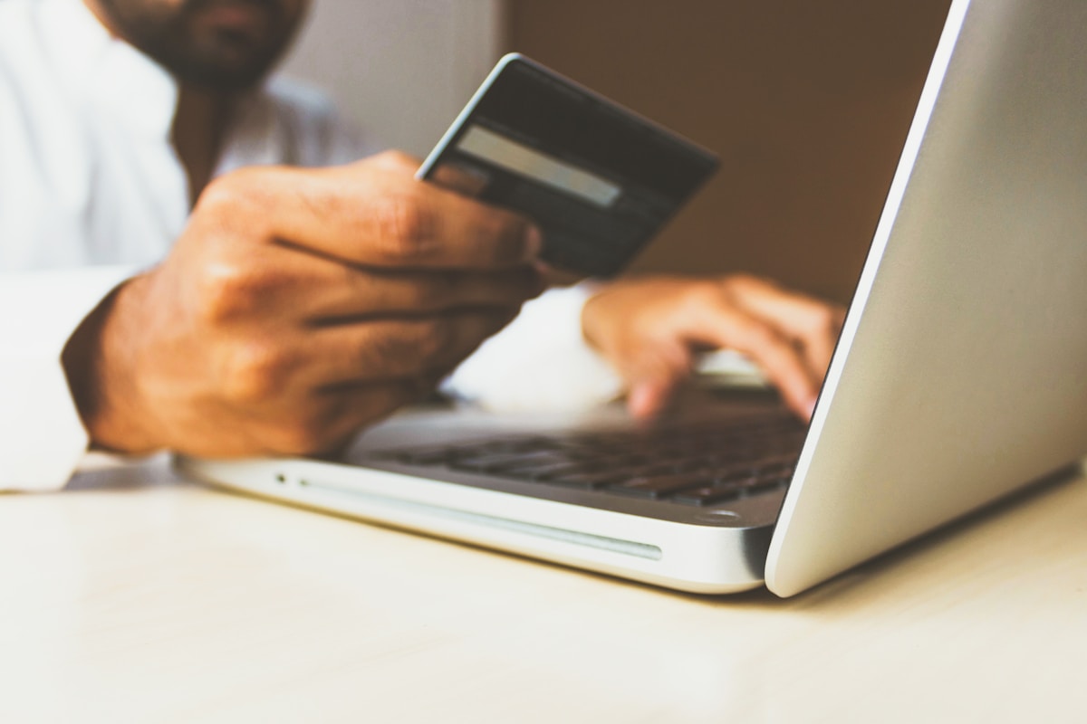Shopify Checkout Optimization: 11 Fixes That Reduce Cart Abandonment